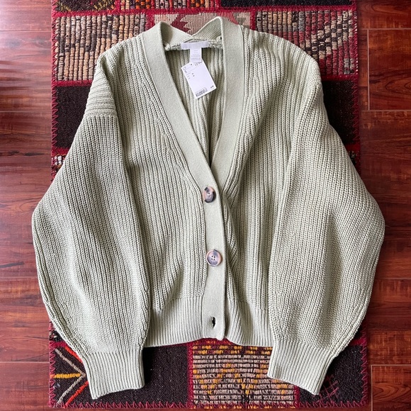 H&M Sweaters - NWT H&M women sweater cardigan